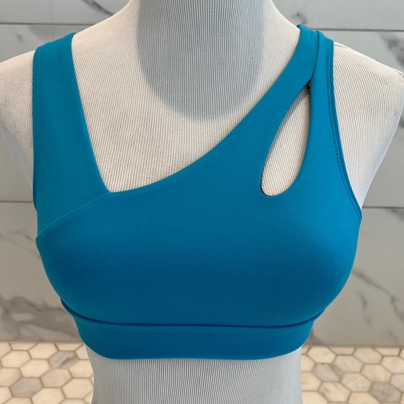 Five Dancewear Other - Five Dancewear Crush It Cropped Top Sports Bra In Blue Youth XL
